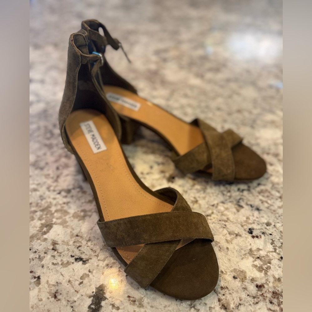 Steve Madden Olive Green Suede Ankle Strap Heels - Picture 5 of 8